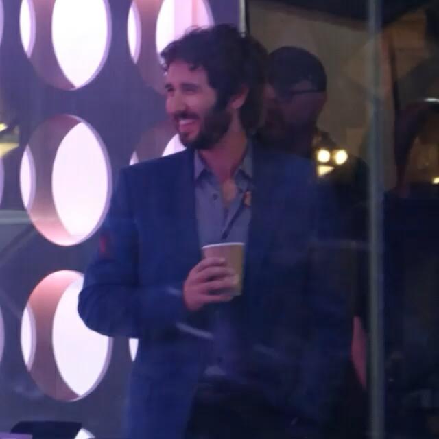 JoshcometoMexic's tweet photo. @DenFerrufino @HeathKatherine @lautiebahr1975 @LuGrobanite @elljayemm @rosie_crowe08 @babs_haynes @Resi_classen @Timpanist @thevoicefan Hello! https://t.co/mFtqDzYOZF