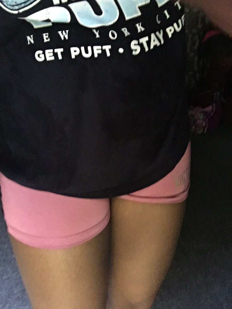 thereon_cara's tweet photo. In case you didn't see the shorts. Them sonabitches ride straight up when you move. Truly ass hanging out when I ran. #driverapproved https://t.co/3sbS8dzZiW