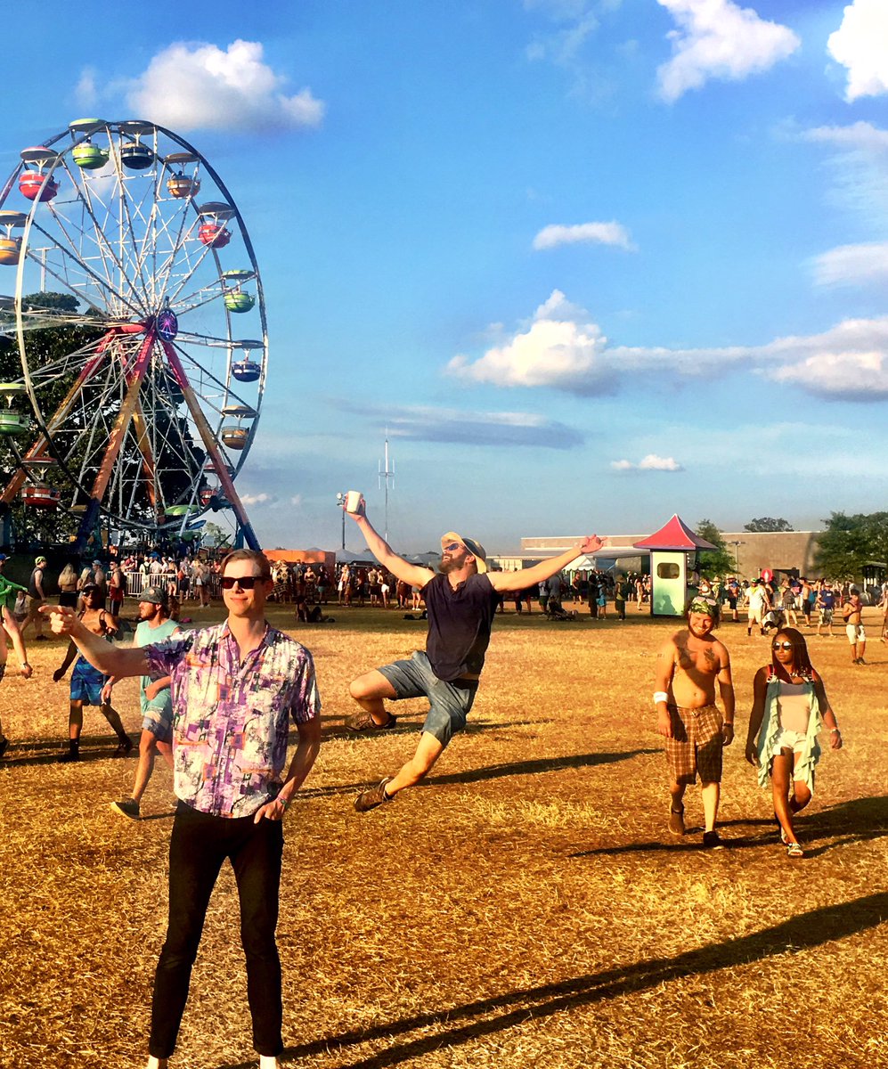 ImprovShakesCo's tweet photo. Bye bye #bonnaroo What a beautiful festival! We loved every minute! #bonnaroocomedy https://t.co/TAa8XDPwfx