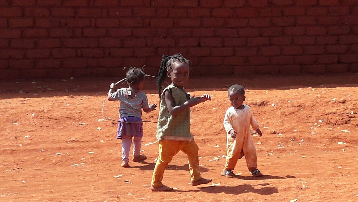 collective_call's tweet photo. We're blessed to be here and support the refugees of #Nyarugusu, pray for the refugees here. Blessings
#RefugeesWelcome
#CollectiveCalling https://t.co/3oExddXzXC