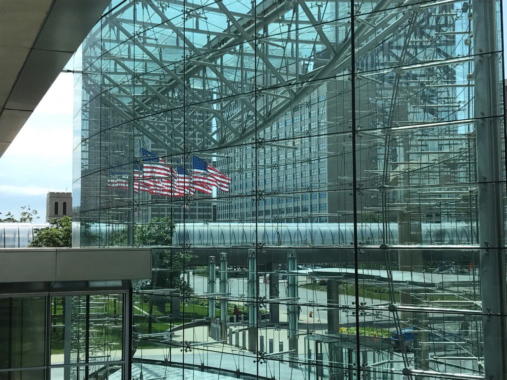 RideshareNation's tweet photo. #PeopleMover station in #Detroit. It's a city on the rebound. Getting better every day. https://t.co/YA063lT857