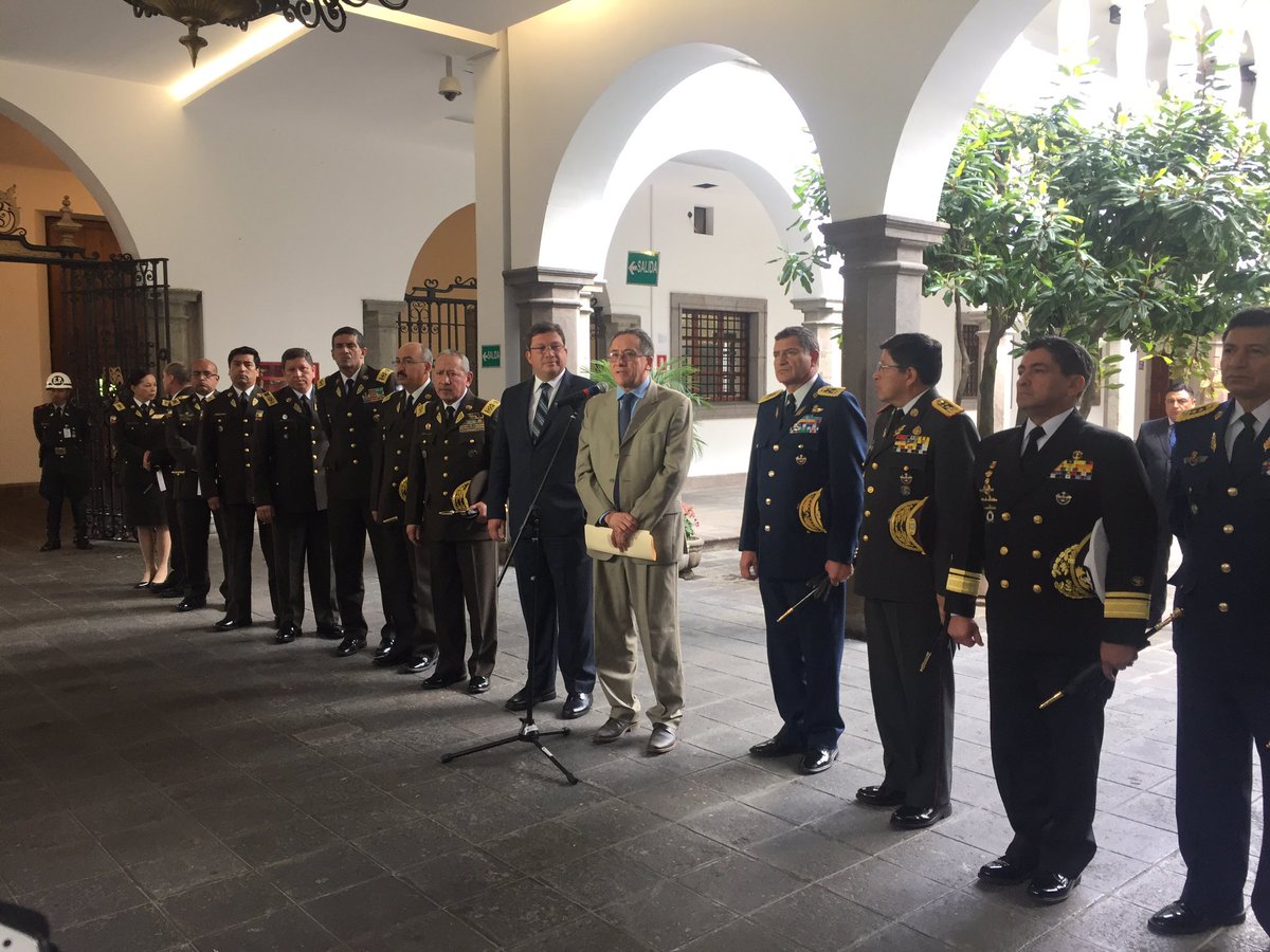 JacquelineRodas's tweet photo. Ministro de Defensa indica que el nuevo Servicio de Protección Público queda en la norma pero este gobierno no lo implementará @ecuavisa https://t.co/3WpyH3ZerF