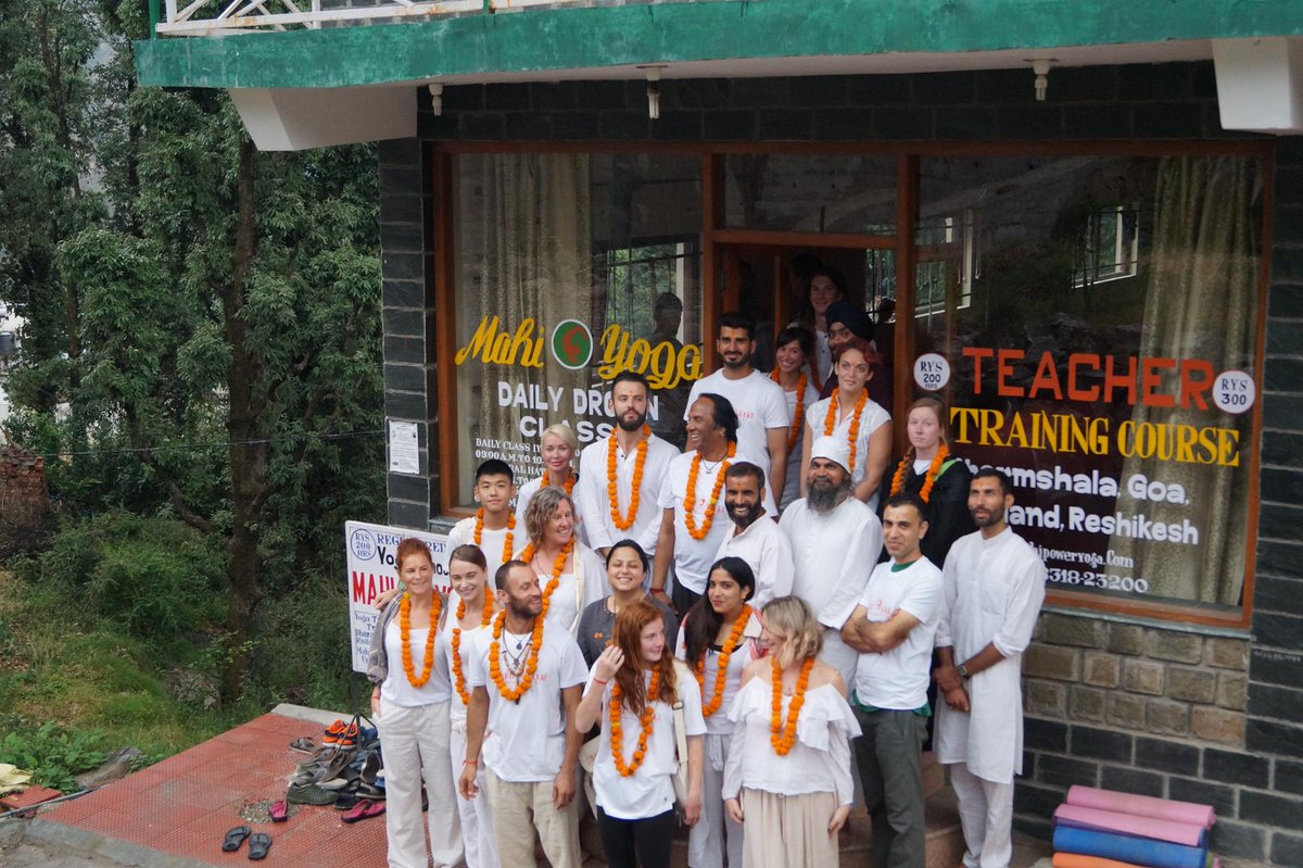 mahiyogacentre's tweet photo. Do your practice and all is coming. #yogateacher #yogateachertraining #yogaindia #yogadharamsala #yogahimalayas #yogacertificationcourse https://t.co/fxVqjlEmim