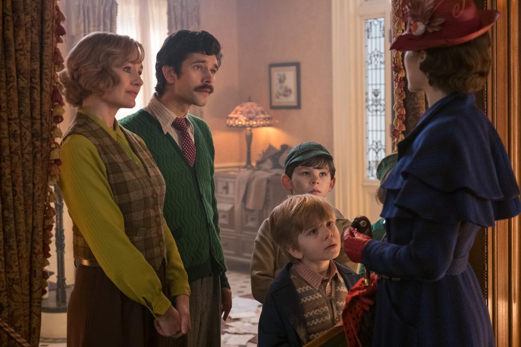 Disney's tweet image. See these cream of the crop, tip of the top first look images from the upcoming sequel #MaryPoppinsReturns!