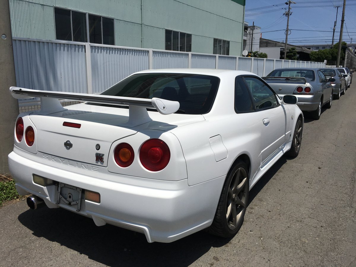 Nissan skyline двухдверный. Тойота ниссан скайлайн. Nissan gtr r34. Тойота ниссан скайлайн. Toyota skyline r34 gtr.