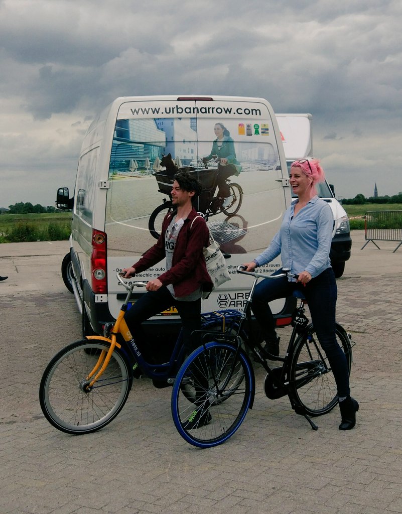 okreroy's tweet image. Shenanigans with #PCCAMS alumni and @UrbanArrowcom at the #cargobikefestival, before #VC17 ☺
I love my big bike family x