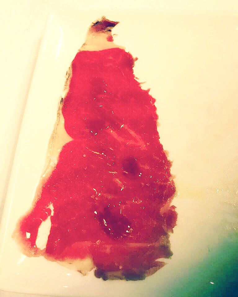 Pocos lujos como este #carpaccio de entrecot de buey de <a href="/BodegaCapricho/">El Capricho Rest/Bod</a> que tenemos en Don Giovanni 😋