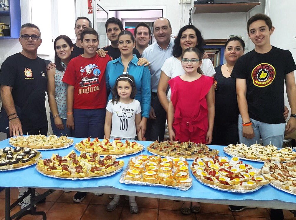 Falla_Segrelles's tweet image. QUINTO &amp;amp; TAPA 🍢🍻 #FallaPlazaPintorSegrelles #FallaPintorSegrelles #Fallas2018 #QuintoYTapaSegrelles