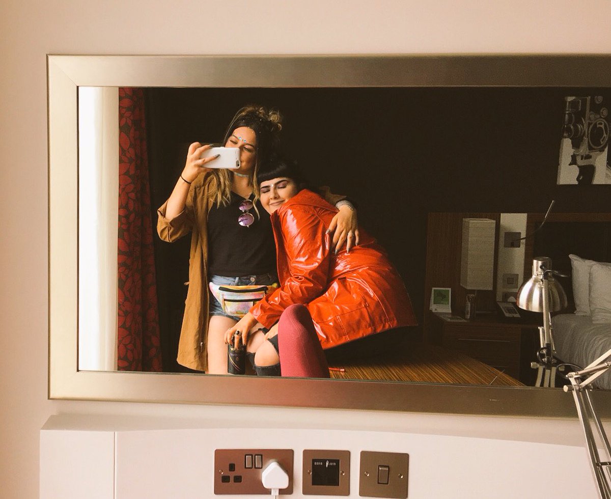 cchlonicole's tweet photo. ❤️🌈 https://t.co/jQqTbEcNA2