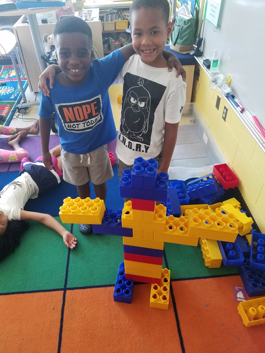MrsShipp1's tweet photo. Robo-lego "end of the year" contest! Mrs Shipp's class. 
@lyonsmill https://t.co/Bh2F5NSzGC