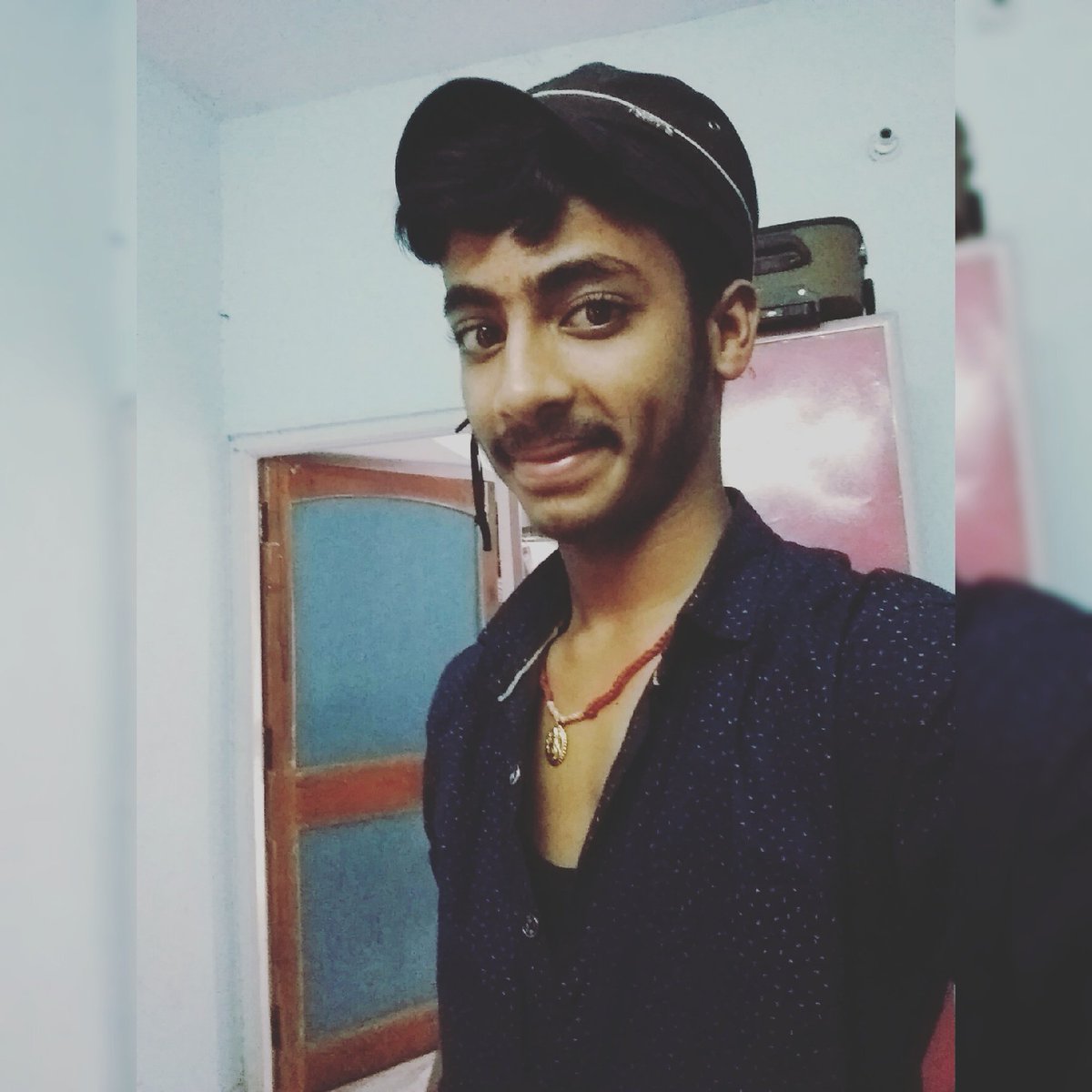 SuryawanshiHri1's tweet photo. #being_myself😅 https://t.co/tW5FpExCe5