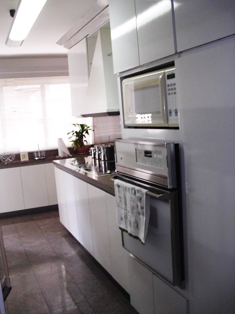 inmosoracar's tweet photo. ..(..) parte (3):  2 Apartamentos x Piso, Ascensor Privado, Amplio Parque infantil con caney, cancha de básquet. https://t.co/VgNKl14Pf2