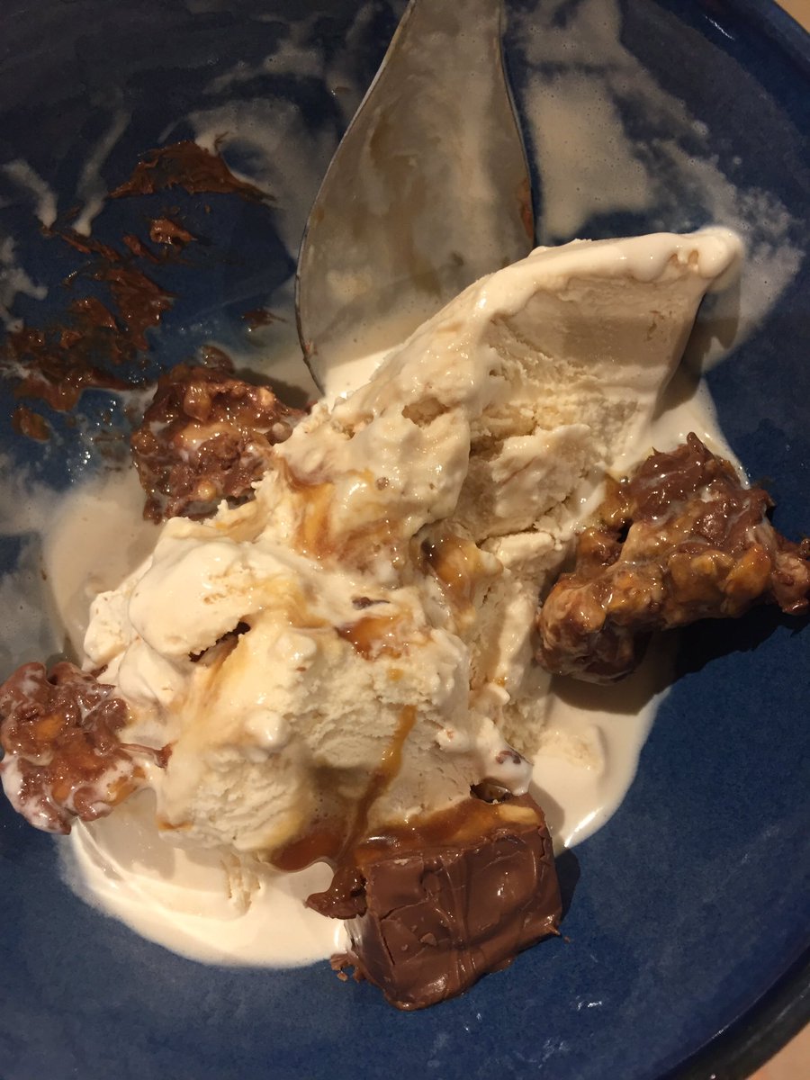 lukechamberlame's tweet photo. @FigbarNorwich we have to talk about your opening times. Forced to DIY the snickers #dessertfail https://t.co/OH2aPhUcNO