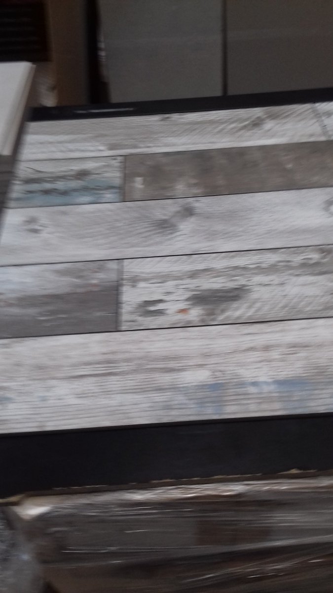 galloceramics's tweet image. Come see our great porcelain reclaimed wood effect tiles. Ideal for beach huts.