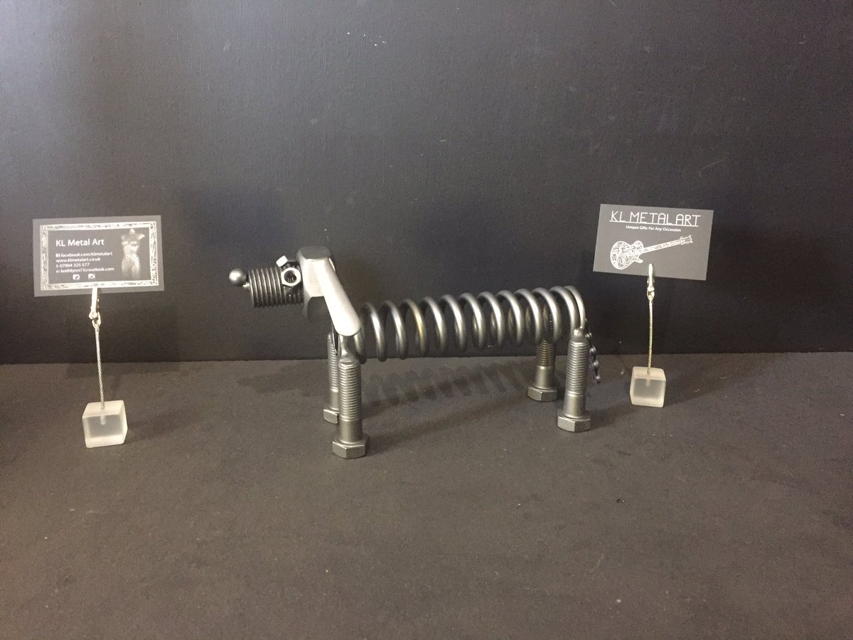 klmetalart's tweet photo. #ecocreatehour just a quickie as i'm about to start driving, here's some of the latest thing i've made using scrap metal https://t.co/UEFwSVRJLs