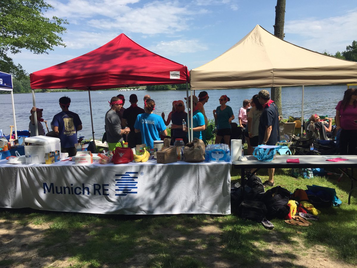 AMJ_604's tweet photo. Fabulous day on the lake with the @MunichRe_US team joining the Paddle for Pink event at Mercer County Park to support Breast Cancer! https://t.co/OAXPzh6PZV