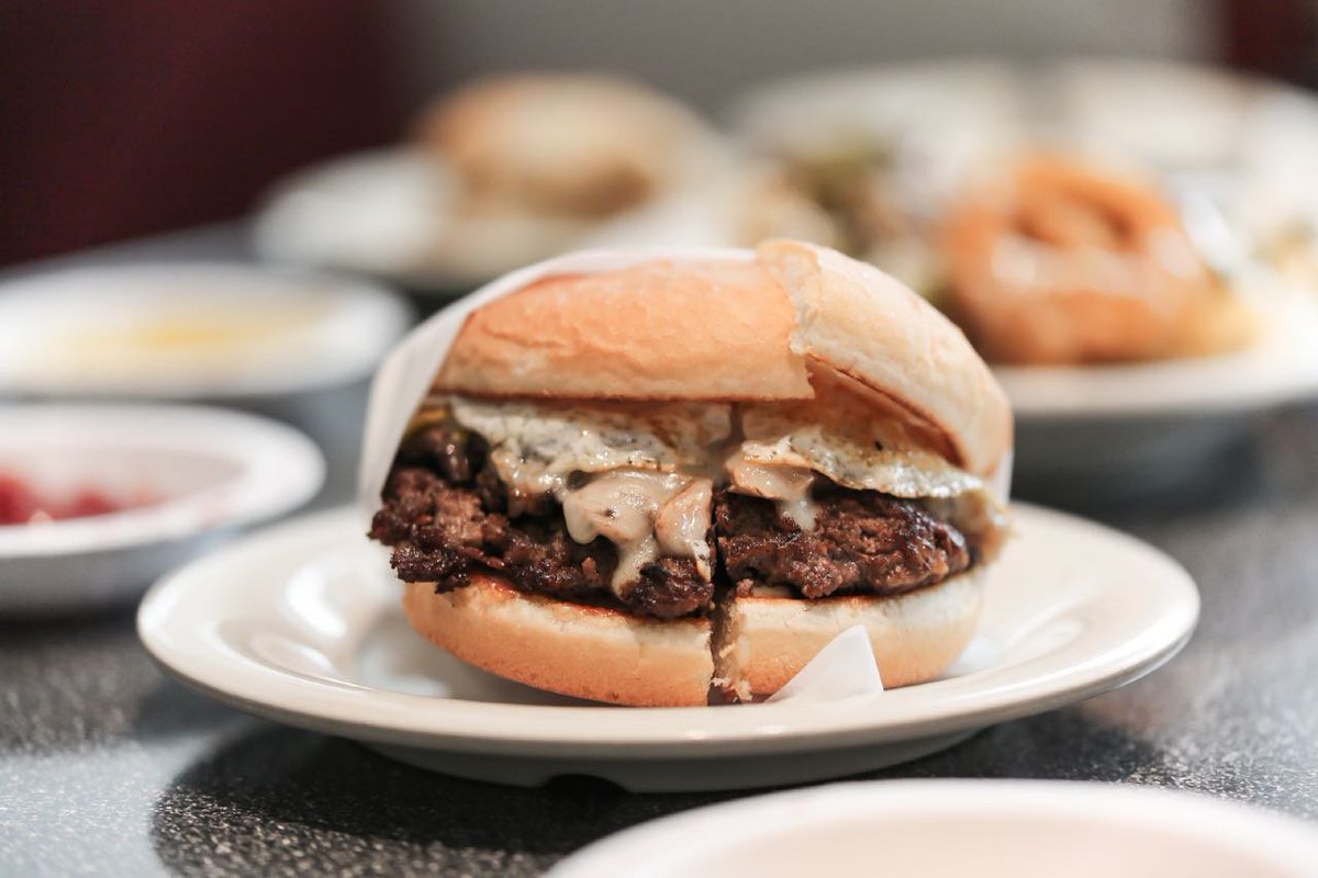 Johnny for suhoor is always a good idea😍