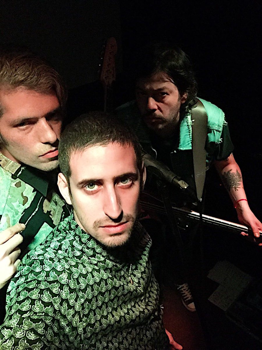 Gracias Rosario! la pasamos genial.
Fin de nuestra gira nacional 2017, ahora a preparar el próximo disco.