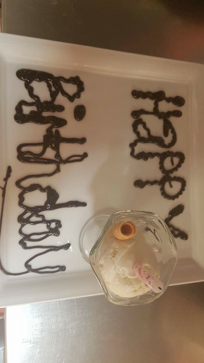 Now this is one beautiful memory! #teamprom <a href="/WeAreSUGM/">WeAreSUGM</a> <a href="/PromenadeBf/">Promenade BF</a> @awood_01