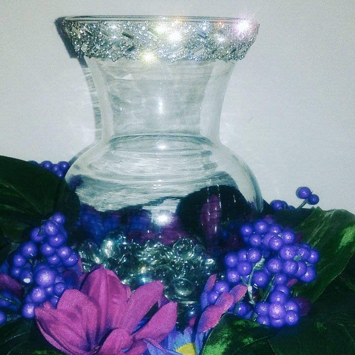 SmithCherilyn's tweet photo. DIY Centerpiece with vase.
#DIYCENTERPIECE https://t.co/1iornwkVSd