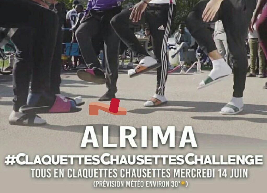 KAlbdan's tweet photo. Mercredi 14 juin jour claquettes chaussettes 😍 allez tout le monde partagee @OfficielAlrima https://t.co/IiSZsyS10w