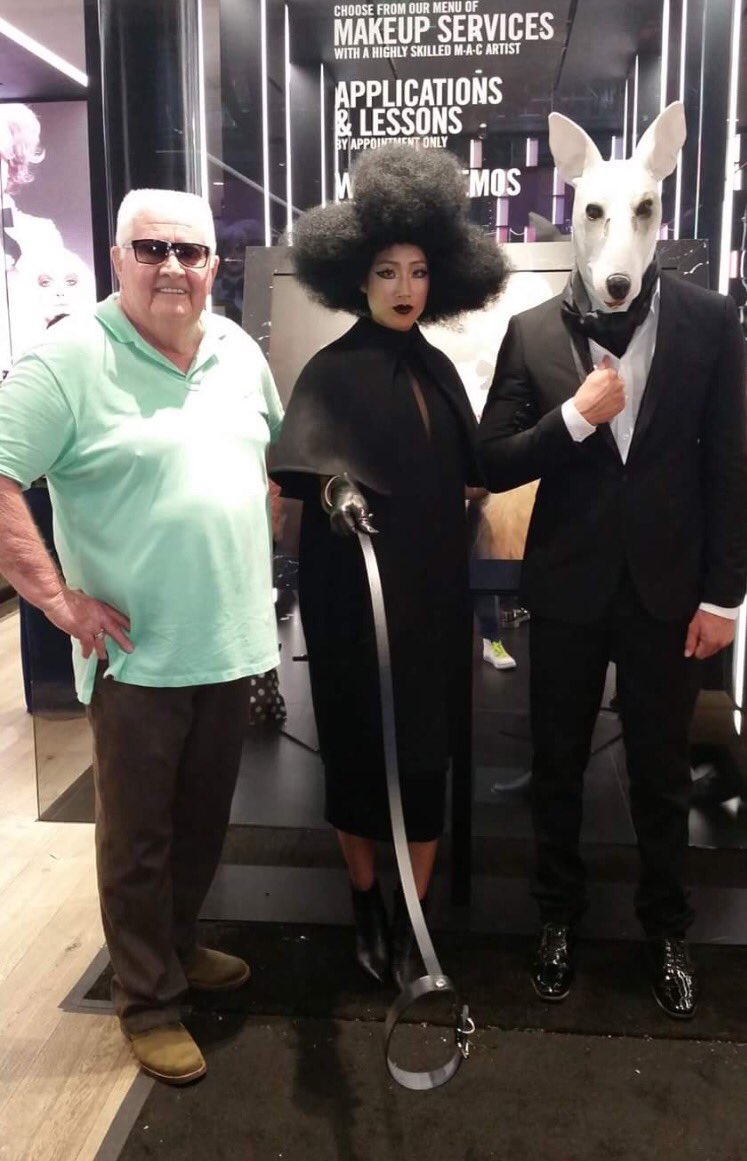 mc_baren's tweet photo. Went to view the city stopped by for window shopping https://t.co/YZYguT2Z8L