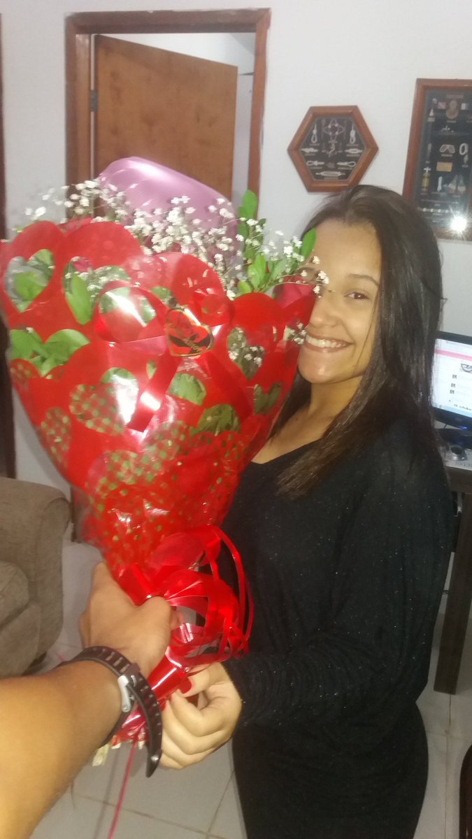 Duduzinhooo10's tweet photo. simples,  mas é de coração 💑
Primeiro de muitos, se Deus quiser 🙌  #teamo❤... https://t.co/dcdxYBvRpE