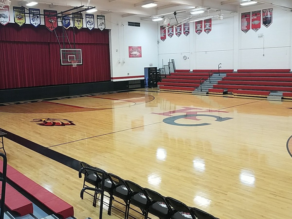 z_short's tweet photo. Knox County War-Eagle summer shootout begins tomorrow at 8 a.m. Two days full of basketball from area teams.#nosloganyet https://t.co/7h2TKgWwmb