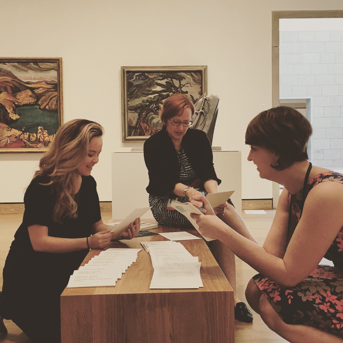 Touches finales avant l'inauguration des salles d'art canadien et autochtone le 15 juin : entrée libre de 9h30 à 21h30. #NosHistoires2017