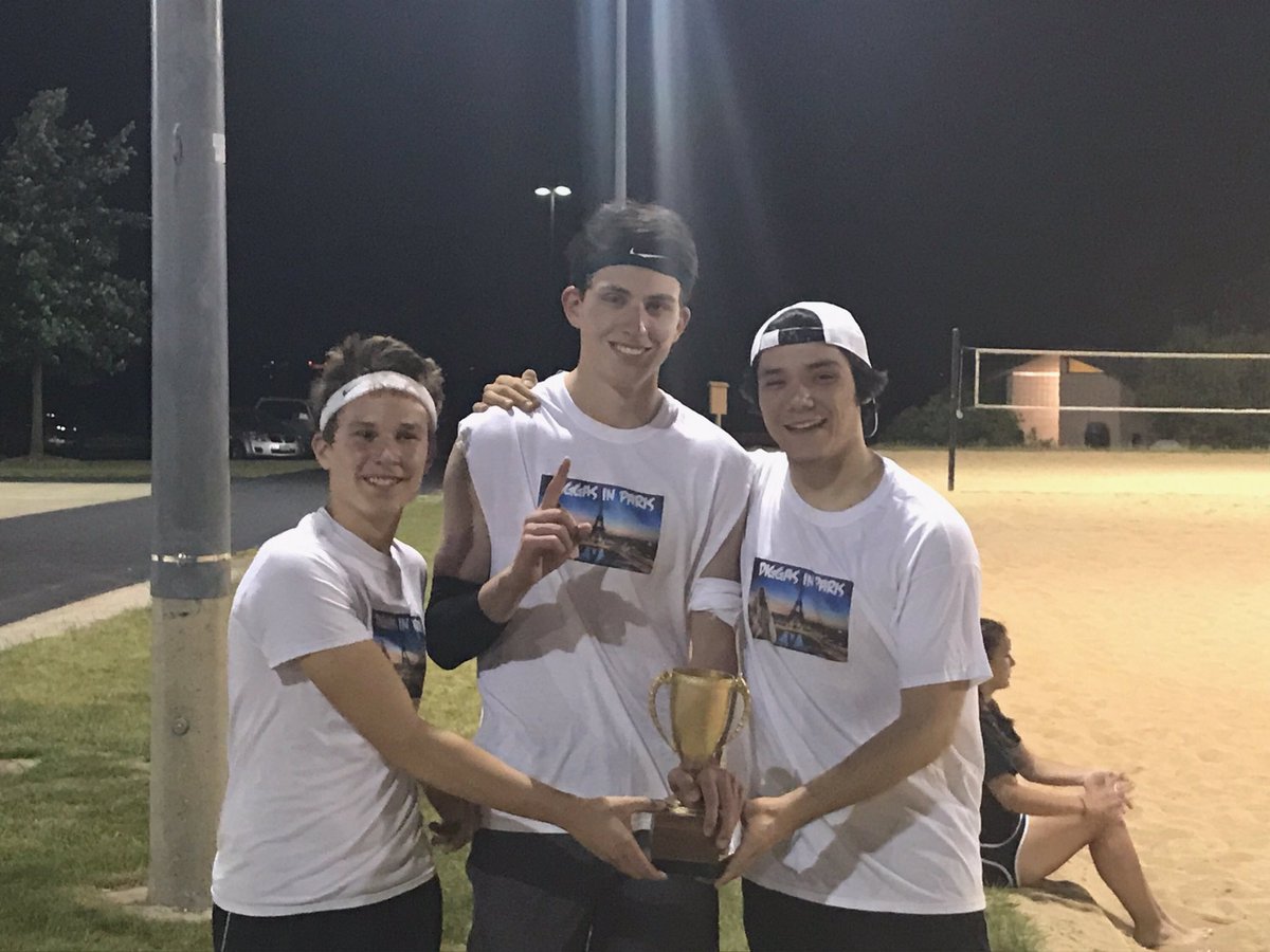 0and9soccer's tweet photo. Thanks to all who played in last night's 3v3 volleyball tournament! Congrats to the Diggas In Paris for the 🏆@jakebeno1502 @dsciortino87 https://t.co/v4ifVQ2tLk
