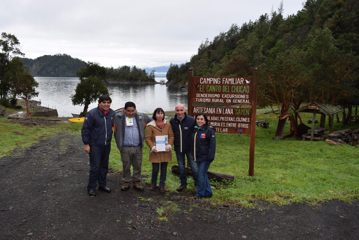 INDAPLosRios's tweet photo. En #Illahuapi #RioBueno funcionarios @INDAPLosRios visitan emprendimiento de turismo rural de Lorena Sepúlveda @INDAP_Chile #Valdiviacl https://t.co/wBtw9WNrFI