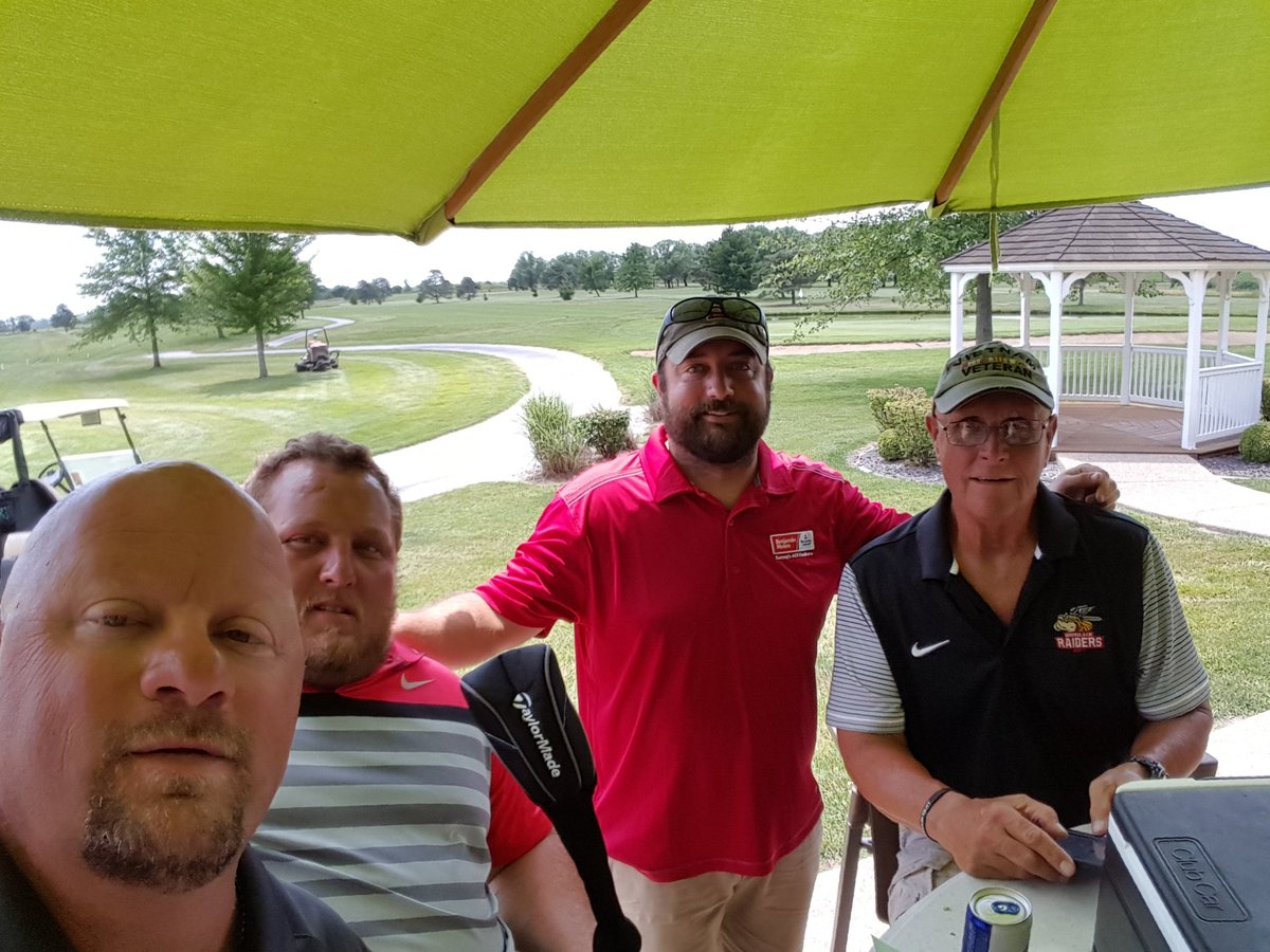 seanthayes21's tweet photo. Illini Grad Sales golf outing...CAM tied for first with Tuscola. Thanks Coach Medler, Brock Boltz, and Scott Althoff. https://t.co/ZBy2ky5Ec4