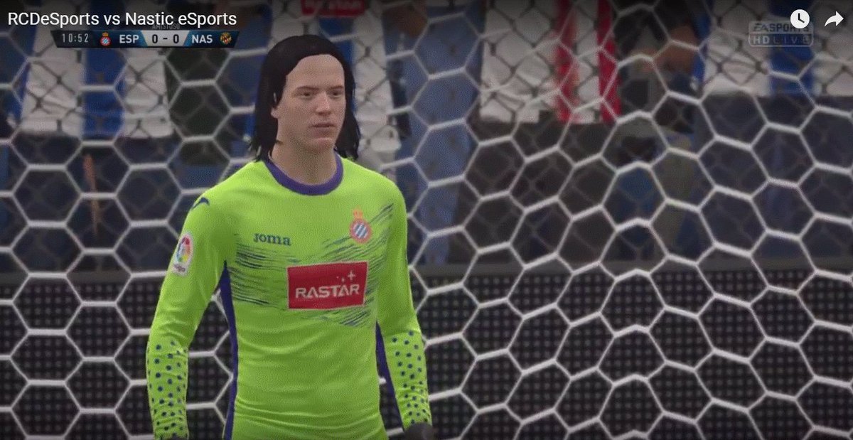 RCDeSports's tweet photo. Espectáculo en el #RCDE Stadium 💪
🎮 #Xbox: @RCDeSports 3 🆚 @XavalitosFC 0
🎮 #PS4: #RCDE 4 🆚 @NasticeSports 1
2 capitanes 🔝 para 2 equipos 🔝 https://t.co/oBJFmYwA1q