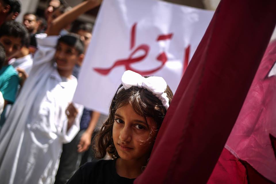 سنقوم بحملة الدفاع عن #قطر وفاء لتبنيها قضايا شعبنا وينقصنا بعض الامكانات المادية والمالية فمن يود المساعدة التواصل معنا
#ماذا_تعني_لك_قطر