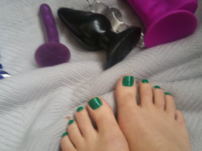 My fans love connecting with me through our Skype shows. See why and book yours today! https://t.co/UDUqXTeR3m<a href="/tag/brandlilylabeau"class="tags"><span>#brandlilylabeau</span></a>