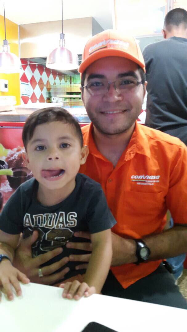Isaiasjesus's tweet photo. Pasajero VIP @LAConviasa https://t.co/rp1Yjz6uQM