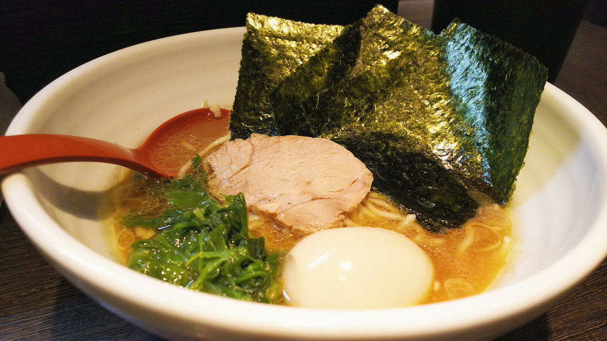 #寒い ！気温急降下ですね！⤵皆様、＃風邪 にはご注意下さいね！😖＃中野新橋 ＃けんゆう 、本日も ＃温かい ＃ラーメン をご用意して ＃ランチ 営業中です！🍜17/18日の ＃週末 ＃限定 ＃麺 増量サービスもお忘れなく！⇒ken-u-nakano-shimbashi.shopinfo.jp/posts/2506036
