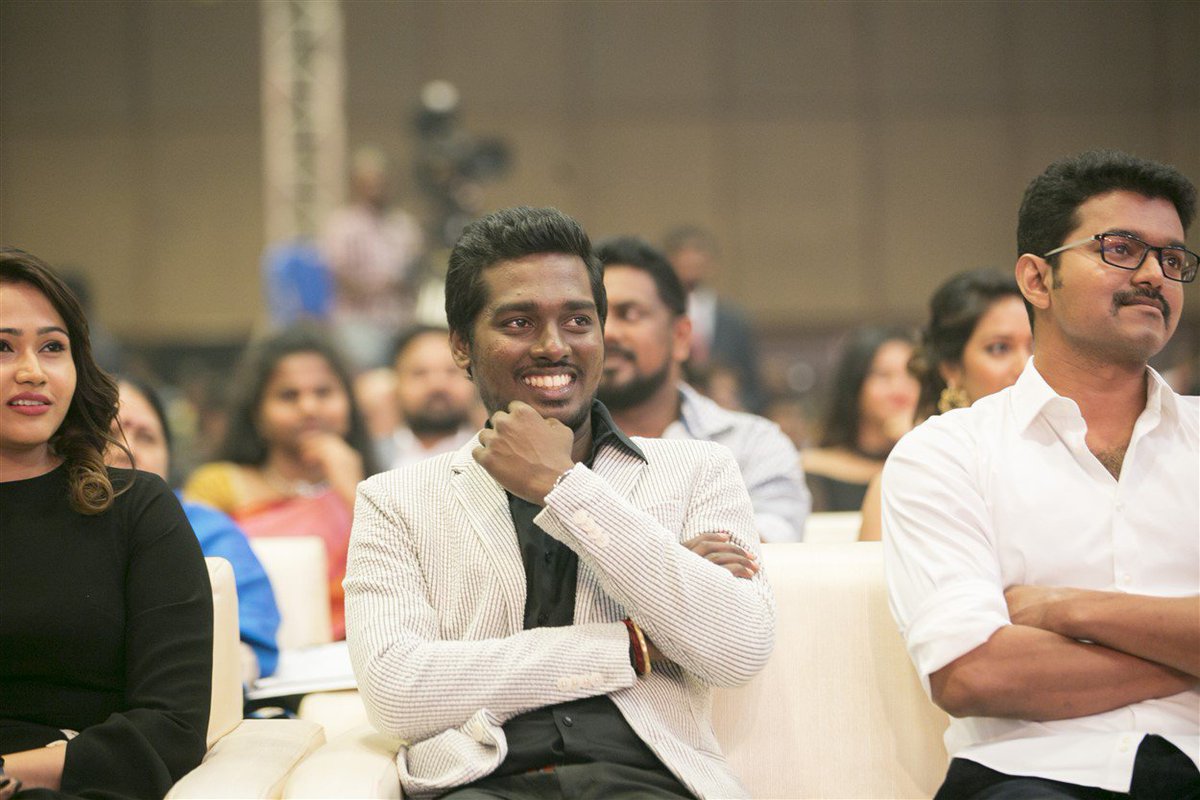 itz_killer11's tweet photo. #awsme & #lovely click @behindwoods.
@actorvijay 😍 @Atlee_dir 😉 @priyaatlee 😊 @Samanthaprabhu2 😘 @Siva_Kartikeyan ✌ https://t.co/6xqsa0vvVJ