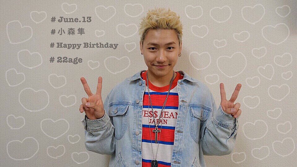 ___ex_alan's tweet photo. 小森隼誕生日おめでとう〜〜🎂
GENEの影のリーダーは隼くんな気がします！それくらいいつもメンバーとファンの事を考えてくれてて小学生からEXPG入ってここまで夢を叶えた努力家でもあって本当に尊敬してます！
これからもGENEを影で支えてほしい
@hayato_official https://t.co/b43oYU3NP7