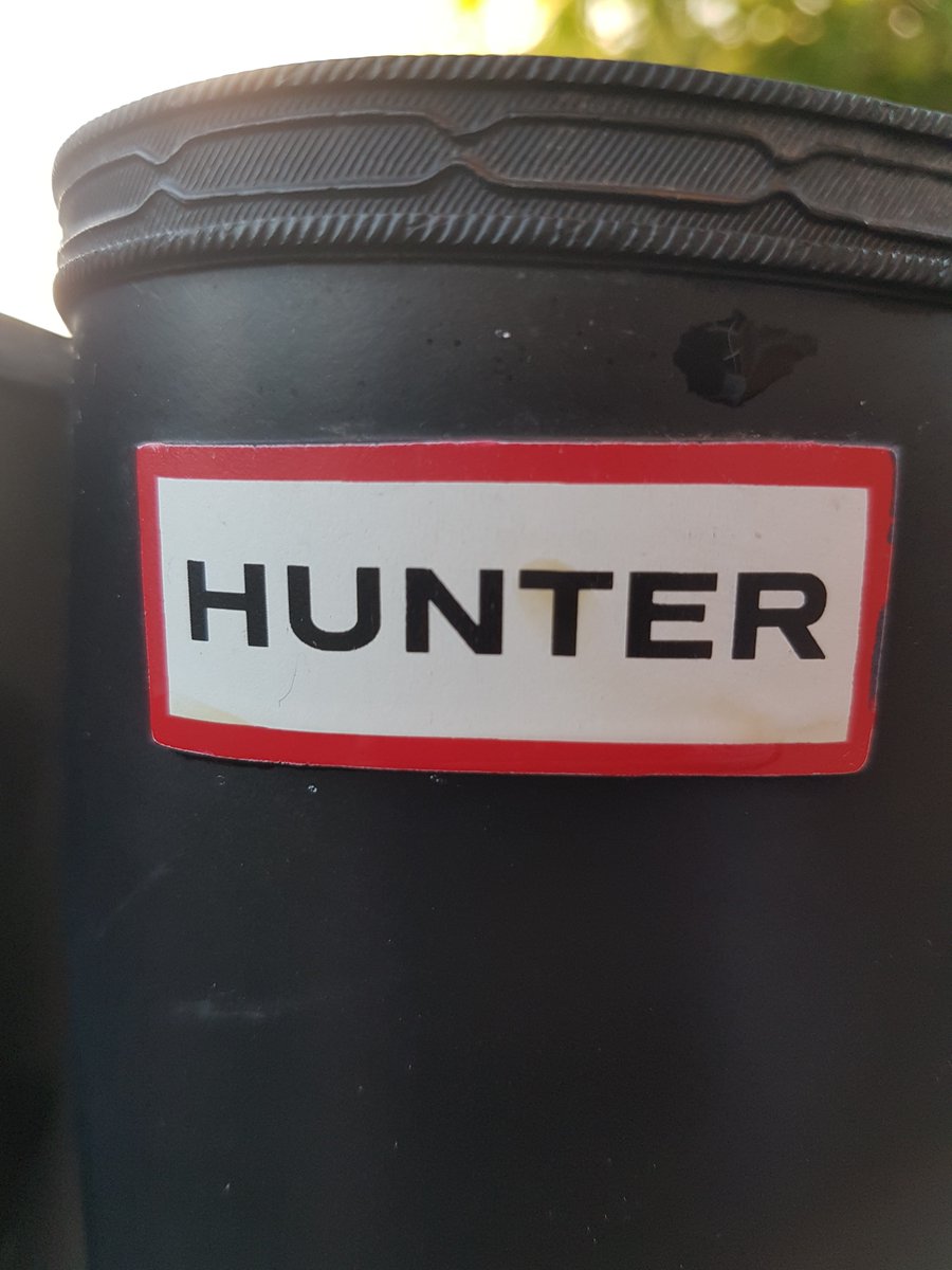 WellieDude's tweet photo. My @HunterBoots have seen better days #wornboots #trashedboots #leakyboots #wellies #hunterboots #greatmemories https://t.co/bCPj0T8uJV