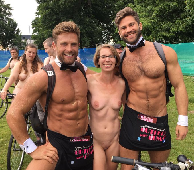 Had lots of fun at WNBR Brighton on Sunday! #BrightonWNBR #hadtobedone https://t.co/a9Tx7gfaPk<a href="/tag/brightonwnbr"class="tags">#BrightonWNBR</a><a href="/tag/hadtobedone"class="tags"><span>#hadtobedone</span></a>