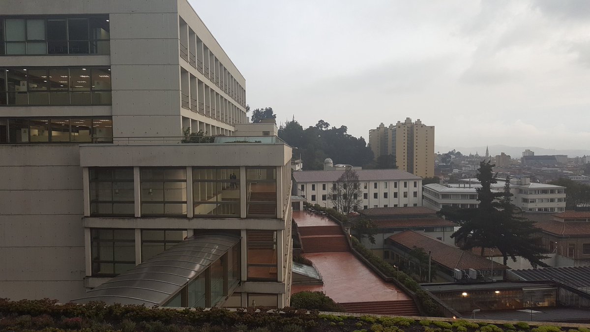 Y para variar...día lluvioso en el trabajo 😓