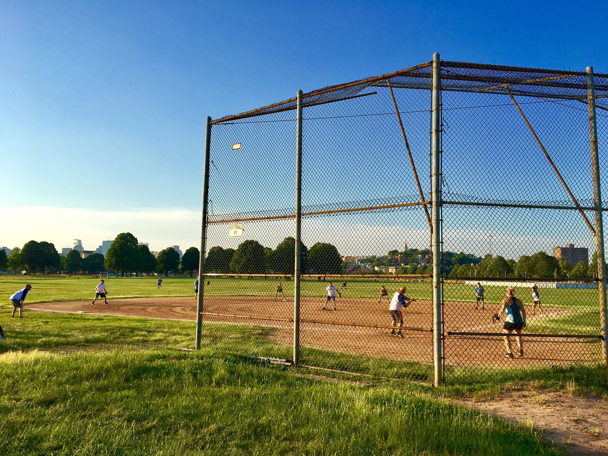 derrickg_BizDev's tweet photo. Nice (hot) day for some friendly competition as the @MPA_Boston /@blankslatedes team faces @BrunerCott / @HMFHarch #moakleypark #Boston https://t.co/ynCBUwbSvH