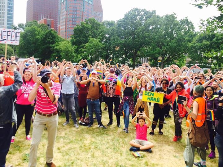 PaulienvdH's tweet photo. Pride Walk The Hague sends out their message of celebrating #love and #diversity to the world! #PWTH #LGBT+ #pride #1DenHaag 🌈❤️
@facebook https://t.co/X1RvCaxgXg