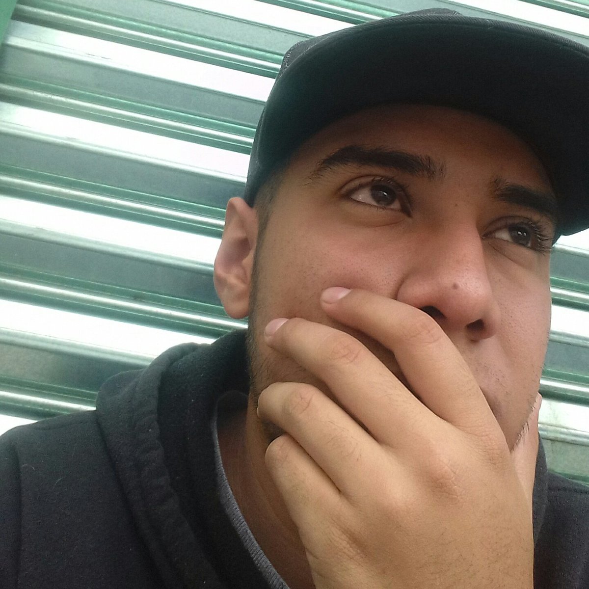 UnaRimaMas's tweet photo. #NuevaFotoDePerfil https://t.co/Cu9qsvGlr4