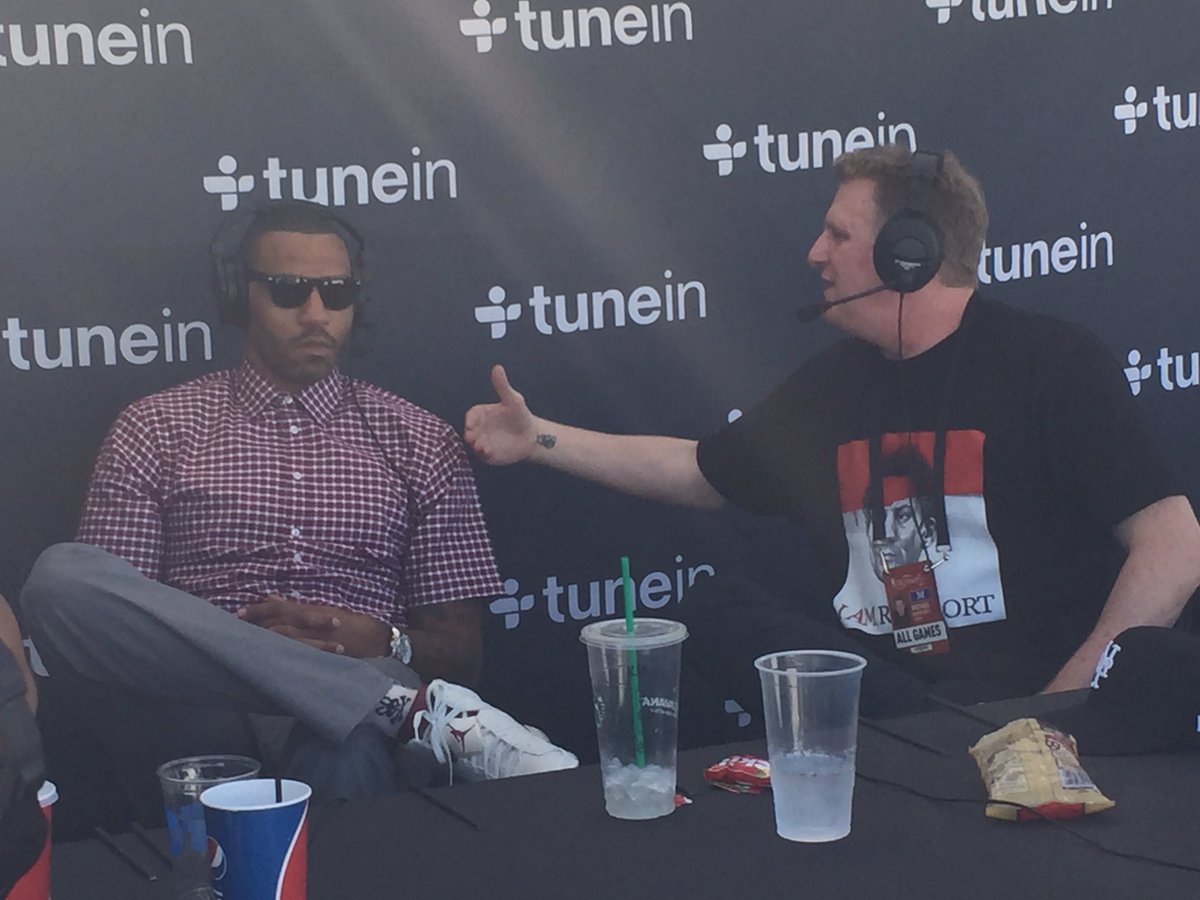 mistermorris55's tweet photo. The #TwoManWeave on @NBAonTuneIn out here in the Bay for #NBAFinals https://t.co/zRX64zaFsN