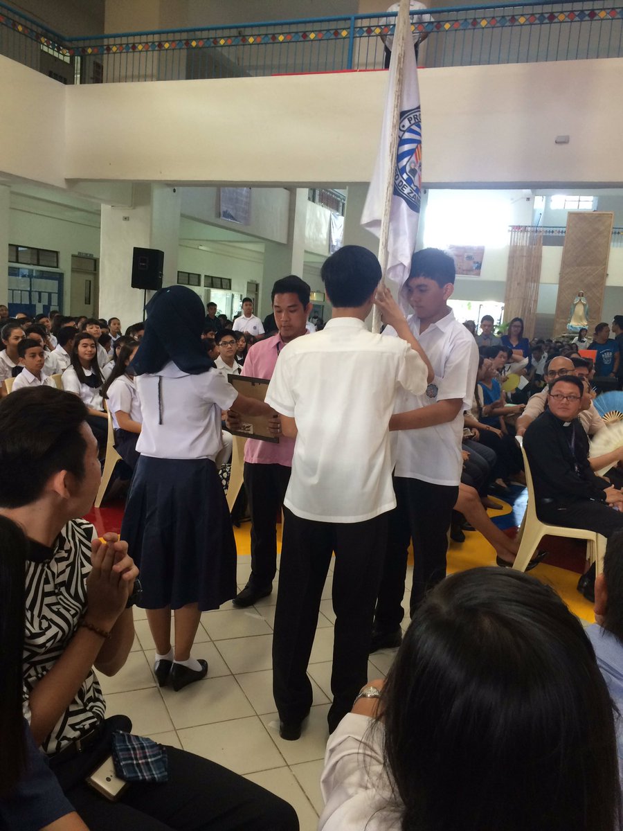 laligaatenista's tweet photo. SILIP: Tradisyonal na Passing on the banners, kasalukuyang nagaganap.
#JHSBacktoSchool https://t.co/UJ0CS63Uta