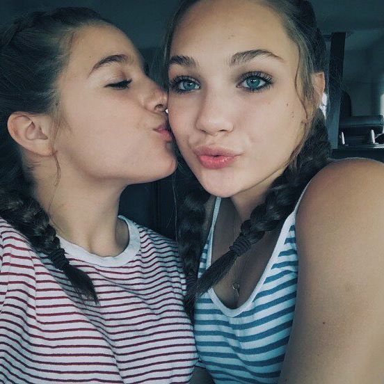 KenzieZiegler32's tweet photo. I love you much sister💓 https://t.co/qDsy0skOjD