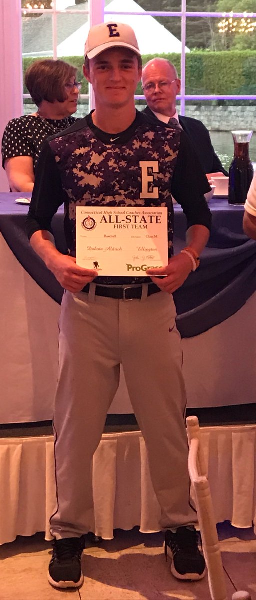 Ehsknightsbb's tweet photo. Congrats to Dakota and Alex who just received their All State recognition https://t.co/QfpEun8Ee6
