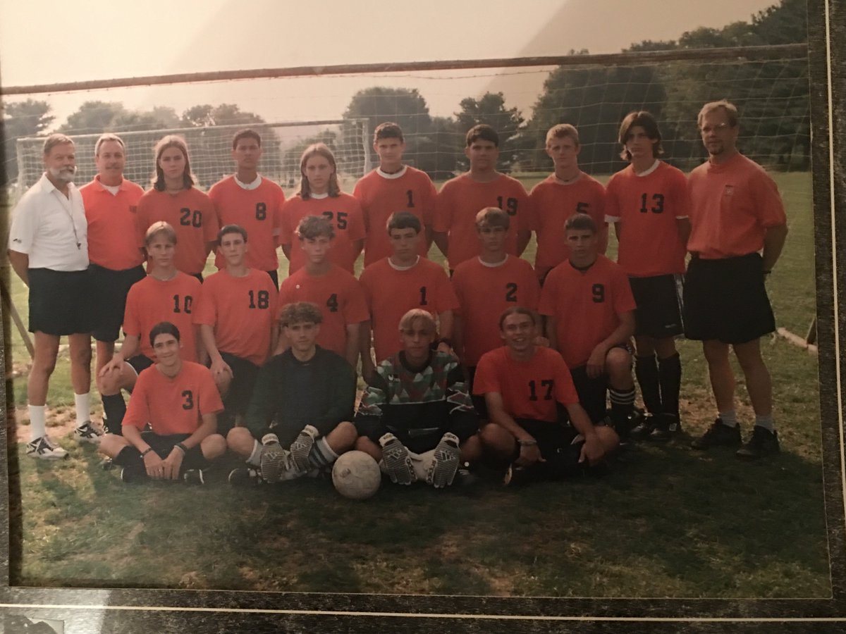 _MHSsoccer's tweet photo. 1997 - District Champions 🐅⚽🏆
2007 - District Champions 🐅⚽🏆
2017 - the goal has been set... https://t.co/g3f88OCbBt